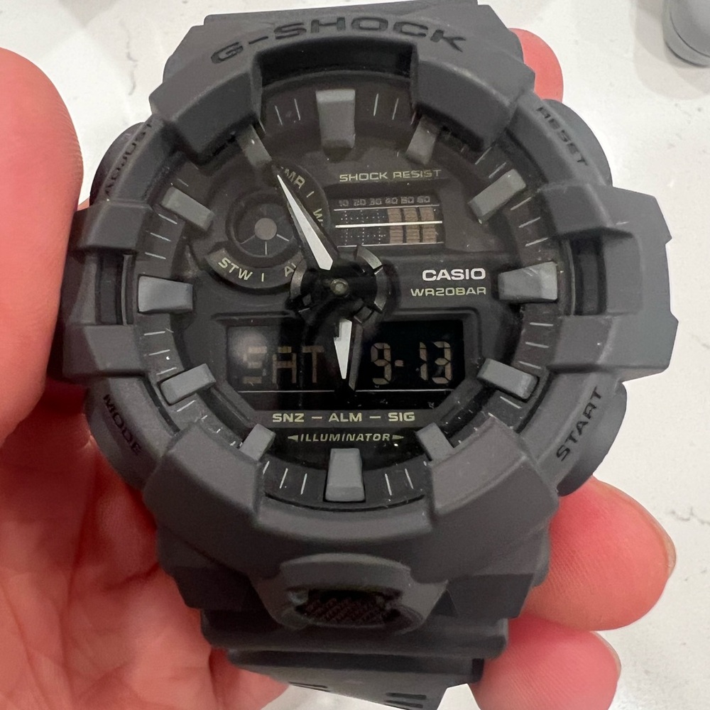 Casio G-Shock GA-700